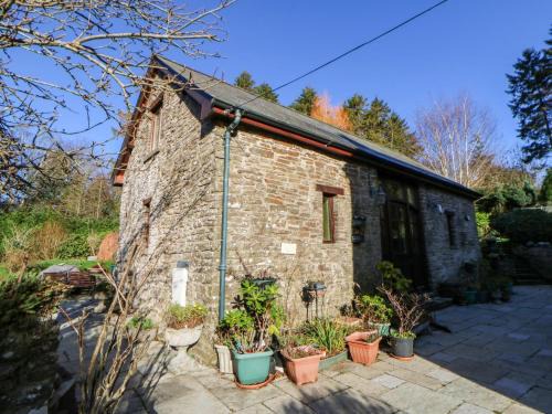 Llanfihangel Tal-y-llyn House | Maggie's Barn