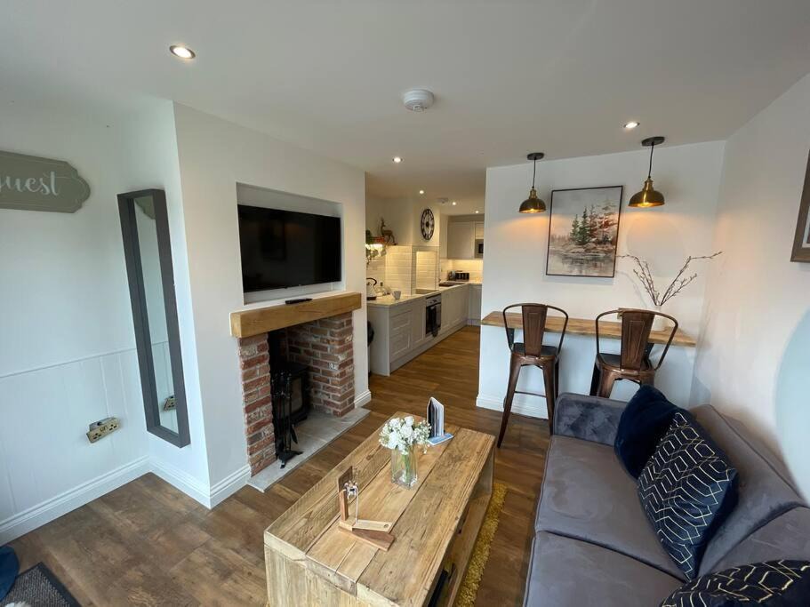 Crawshaw Booth House | Maple Cove