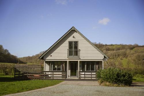 Llangunllo House | Maple