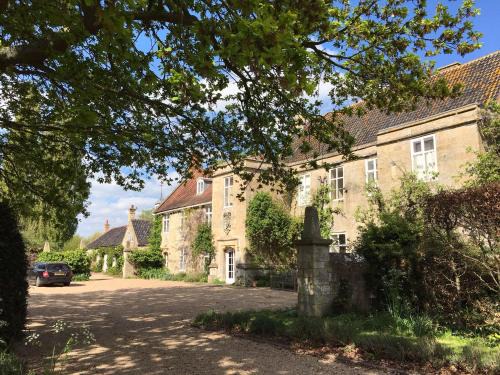 Marston Bed & Breakfast | Marston Hall
