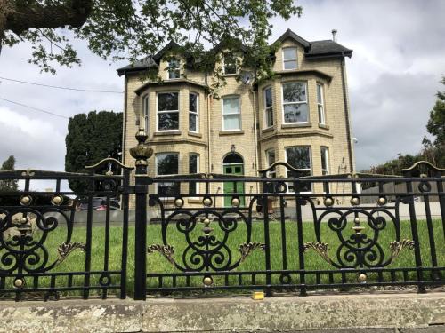Rhayader House | Martris House