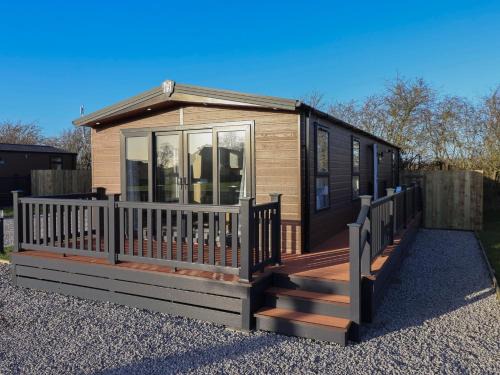 Great Hatfield House | Meadows Park 2