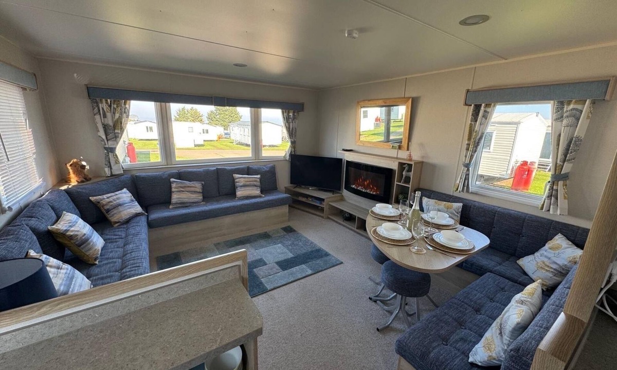Allhallows House | Meadowside Caravan Rental at Haven Kent Coast