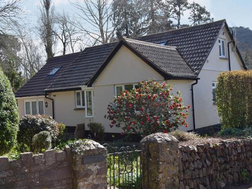 Dunster House | Mill Haven