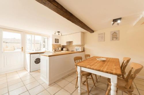 Northleach House | Mill View-an idyllic base to explore The Cotswolds