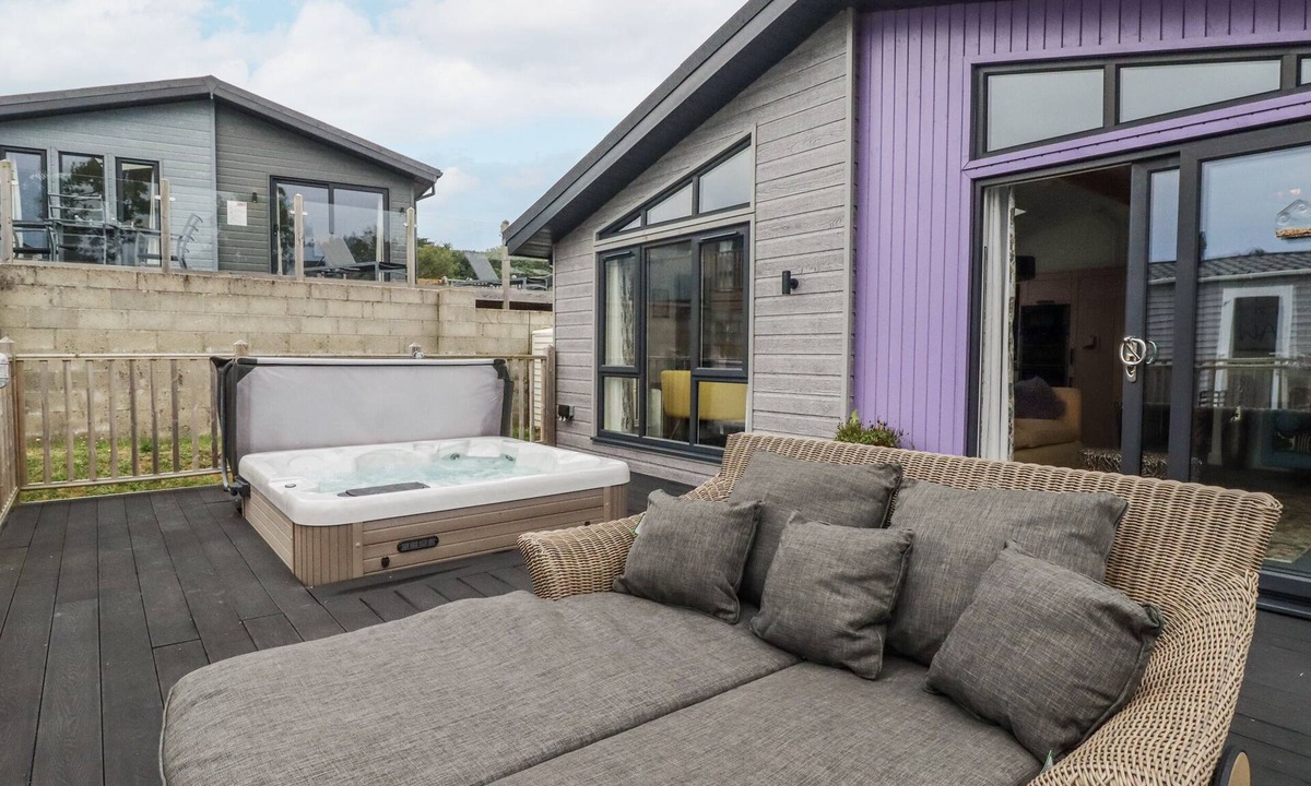 Redruth Cottage | Minack Lodge
