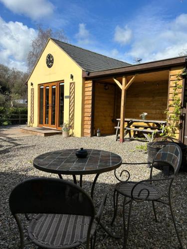 Longford House | Mini haven