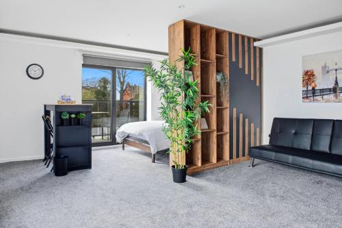 Woodthorpe Apartment | Modern 1-Bed Flat & Sofa Bed in Mapperley