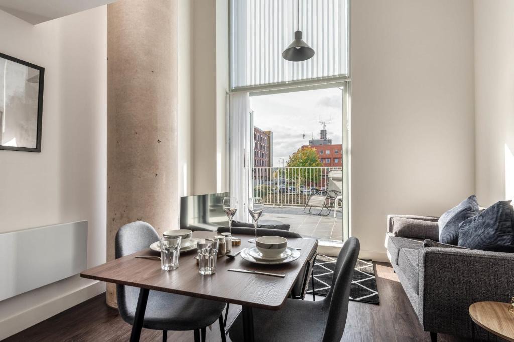 Rotherham Apartment | Modern 2 Bed Wharfside Apartment in Rotherham