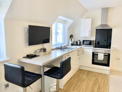 Coleford Apartment | Modern Studio Apartment in Pershore with Free Parking