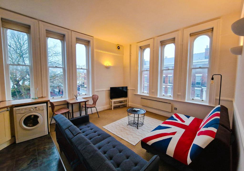 Georgian Quarter Apartment | Modern Victorian Charm in a Great Location