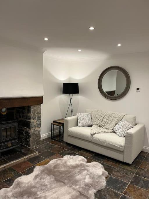 Conwy House | Mount Cottage