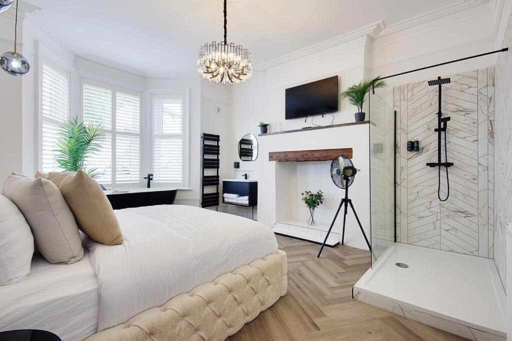 Westbourne House | Mount Lodge