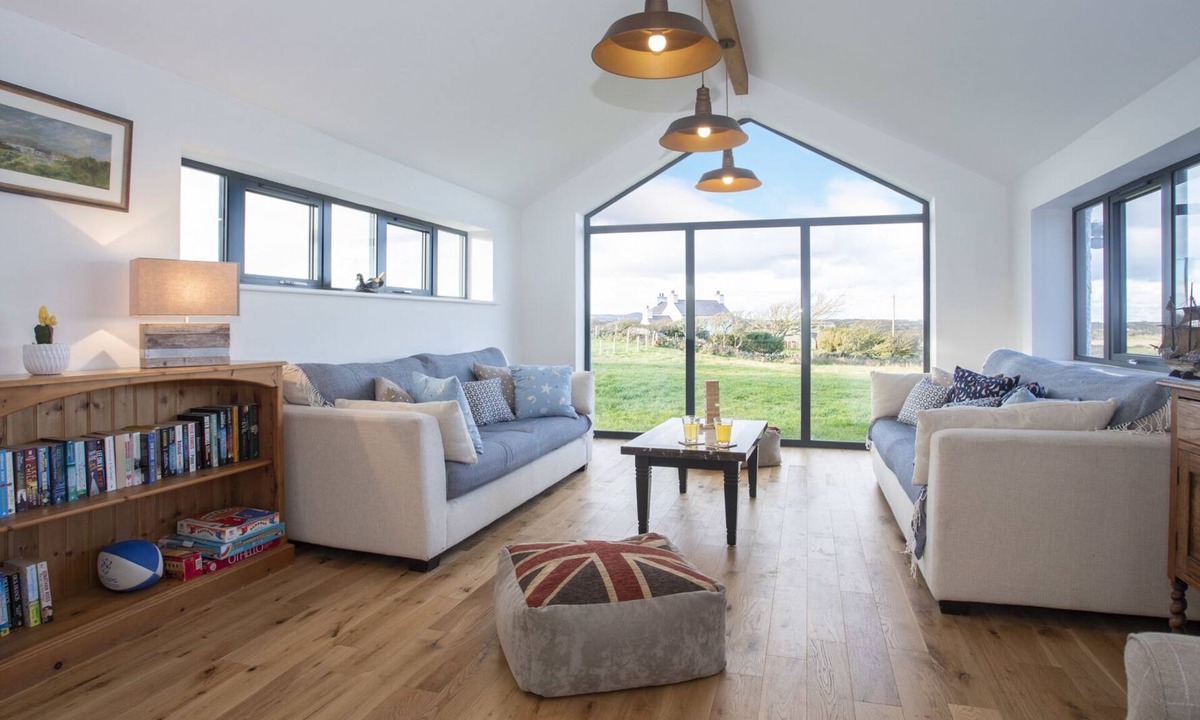 Rhoscolyn Cottage | Mwythus