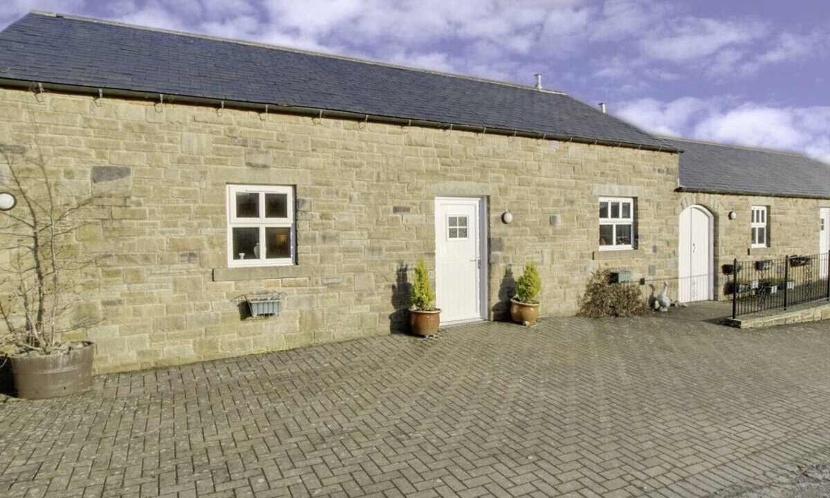 Lanehead House | Nellys Cottage - Three Bedroom House, Sleeps 6
