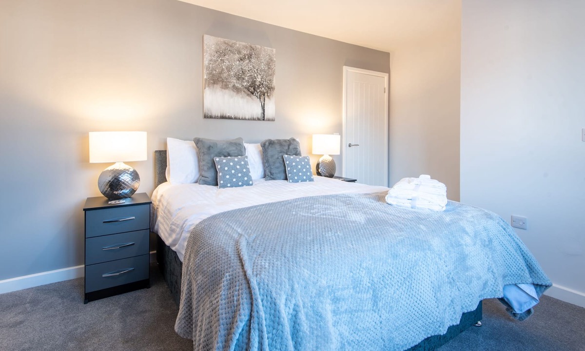 Doncaster House | No203
