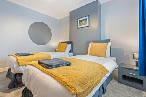 Newark upon Trent House | Nottingham Modern 2 Bed house- 5 sleeps