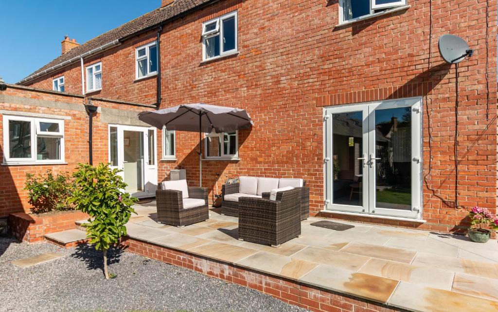 Somerton House | Number Five