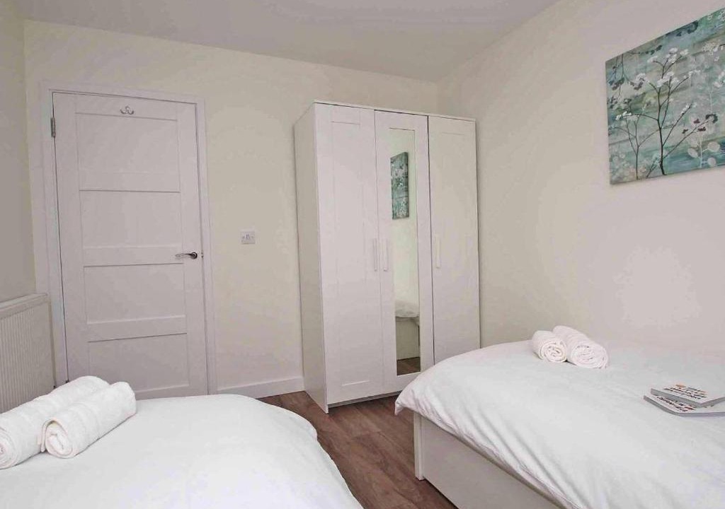 Par House | Oakwood