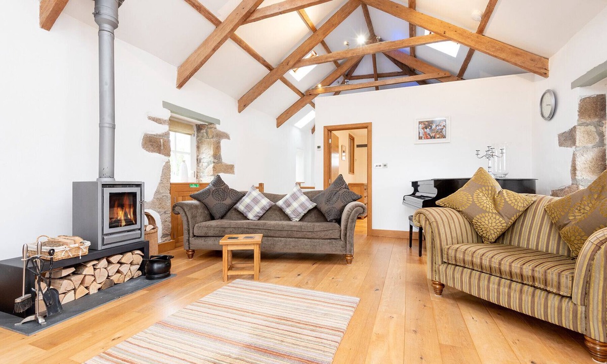 St Wenn Cottage | Old Barn, Tregonetha, glorious countryside views