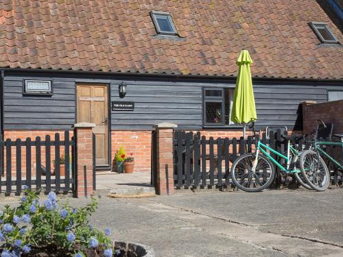Walpole House | Old Dairy - Ukc3169