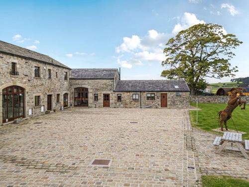 Fourstones Near Bentham House | Orcaber Farm Barn