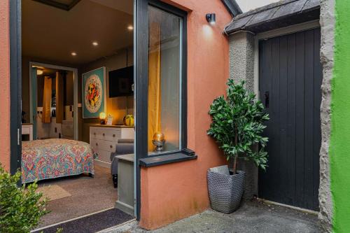 Tavistock Apartment | Paddons Lodge