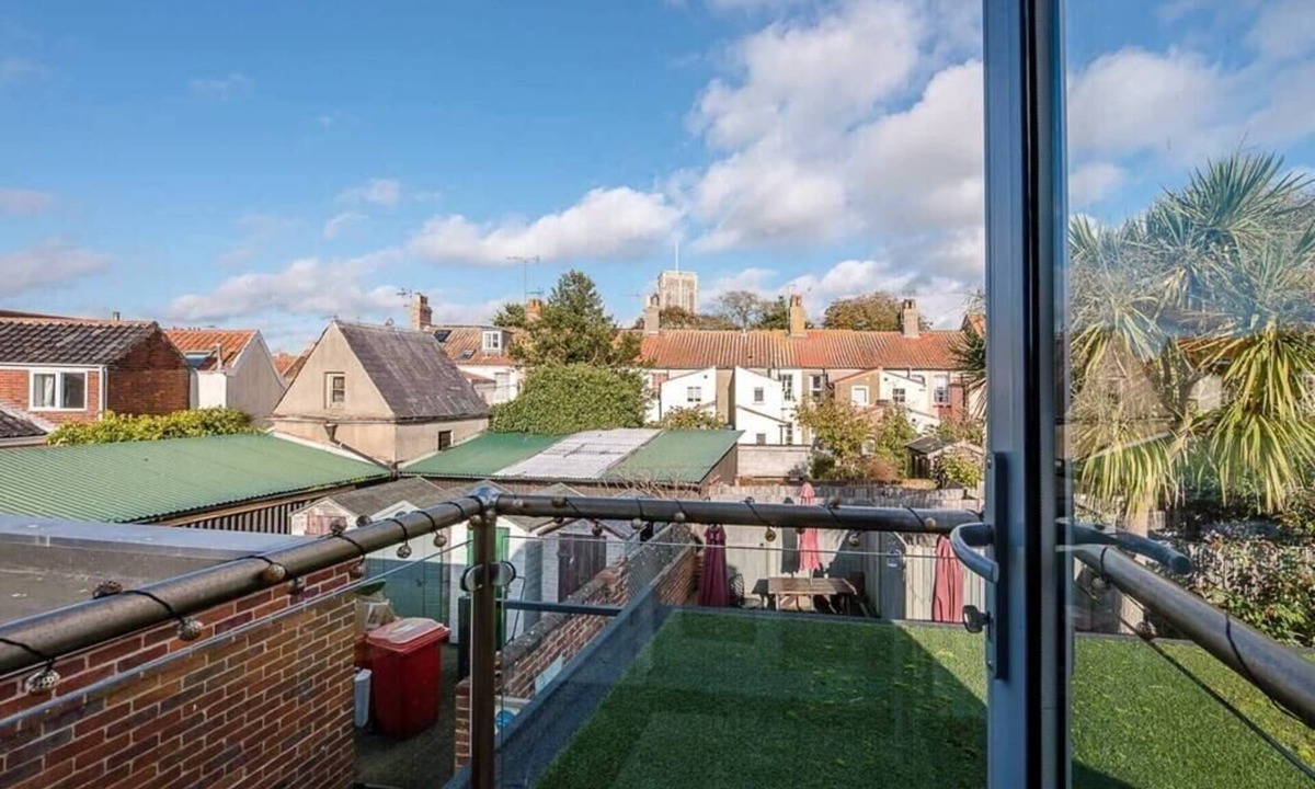 Southwold Apartment | Papillon, a modern Southwold flat with balcony
