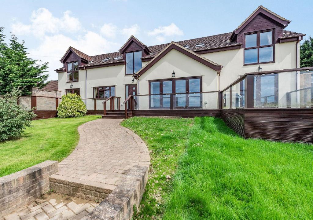 Cinderford House | Paradise