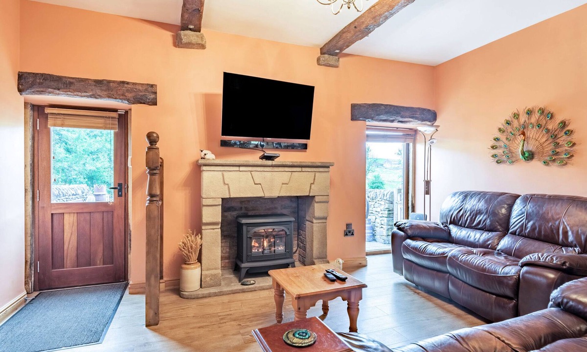 Sparrowpit Cottage | Peacock Cottage