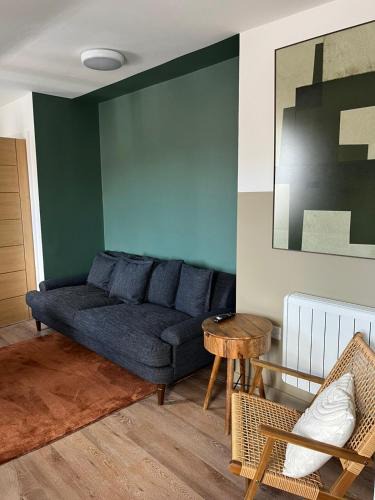Leek Apartment | Peak Willow Apartments