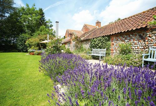 Aldborough House | Pear Tree Cottage Norfolk