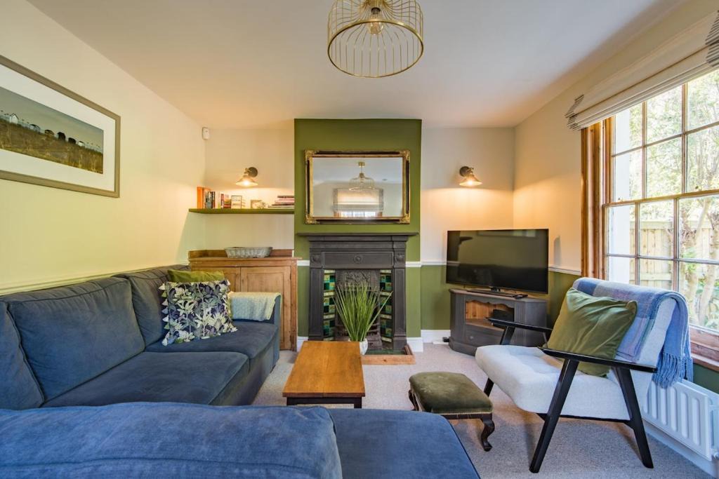 Martin House | Pebble Beach Cottage by Keepers Cottages
