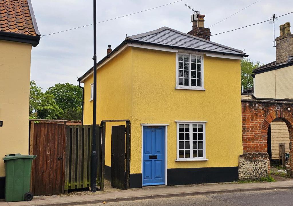 Diss House | Perfectly Located Pretty Cottage