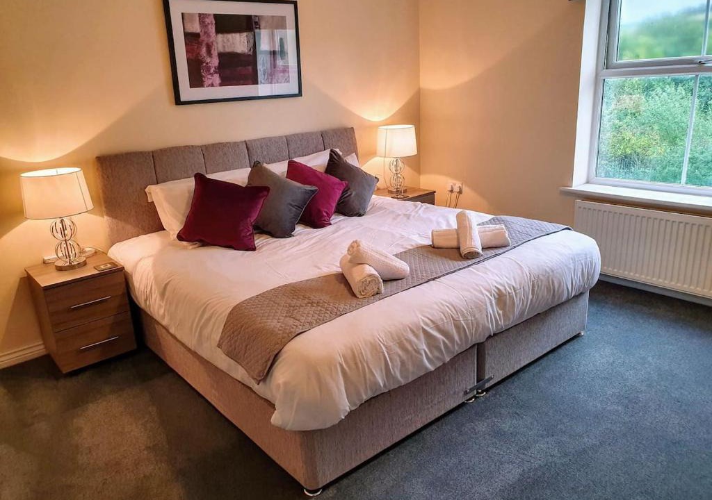 Barrow Gurney House | Perry House, Long Ashton, Bristol by Cliftonvalley Apartments