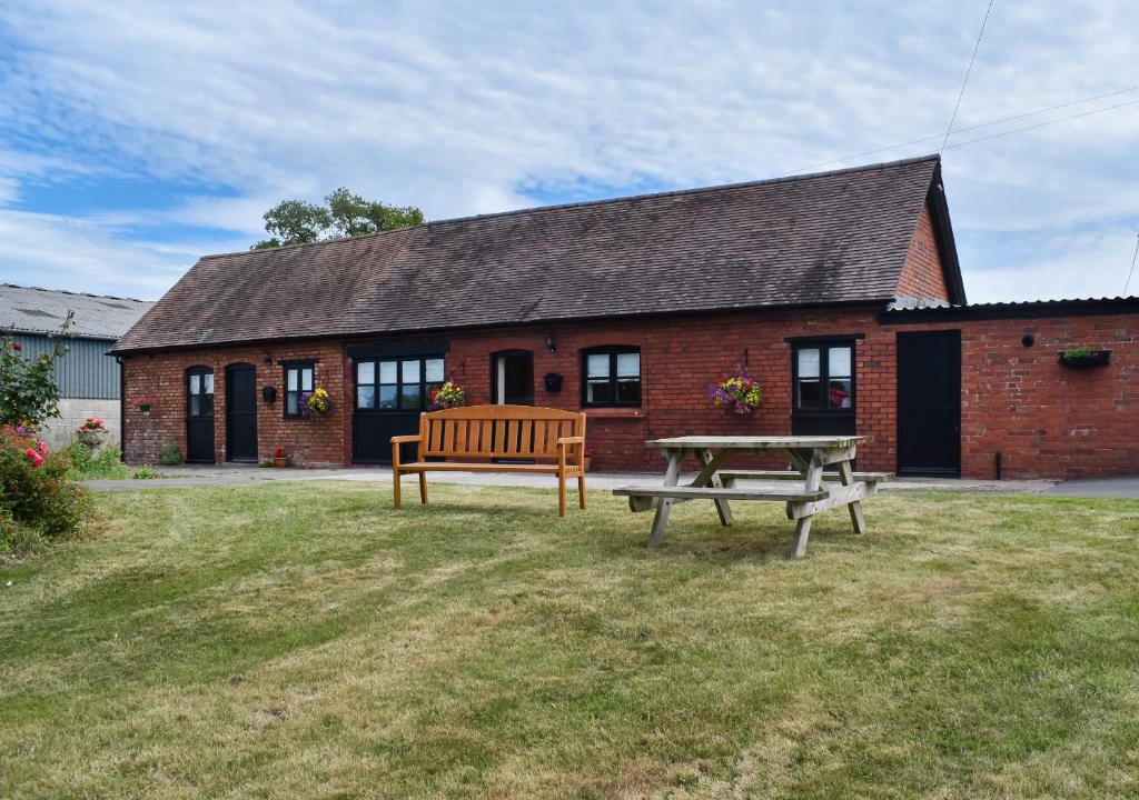 Usk Apartment | Pheasant Pens 2
