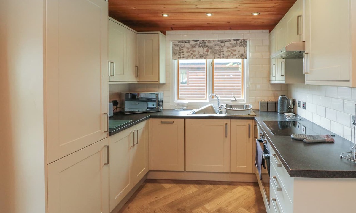 Bridgetown Cottage | Pine