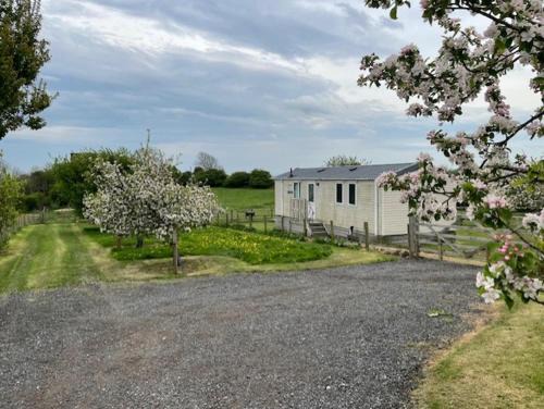 North Bitchburn Apartment | Plum Tree Lodge Set in 2 acres of Private Land