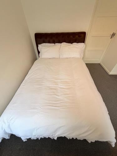 Leicester House | Precious House 2