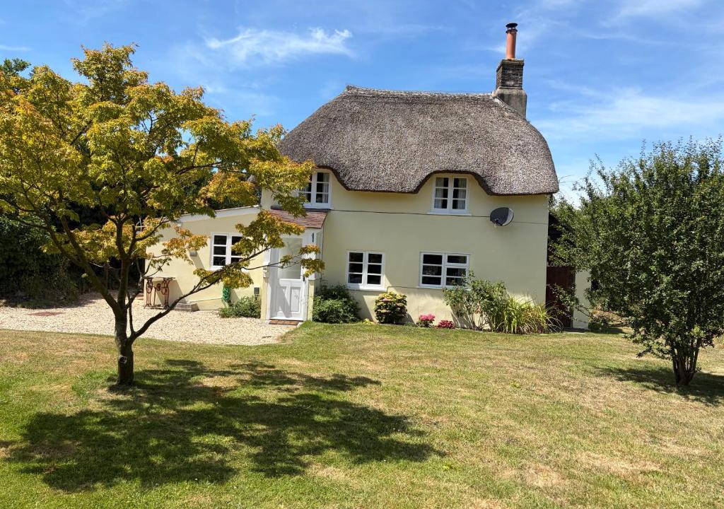 Holworth House | Primrose Cottage