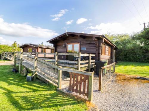 Offenham House | Primrose Lodge