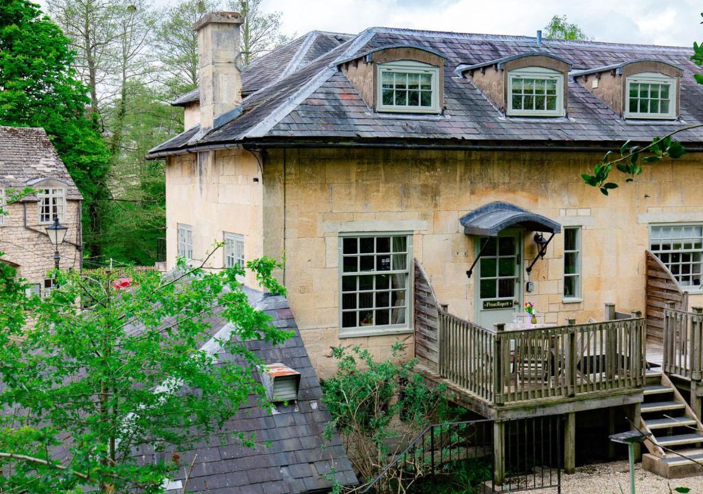 Winchcombe Apartment | Prince Rupert