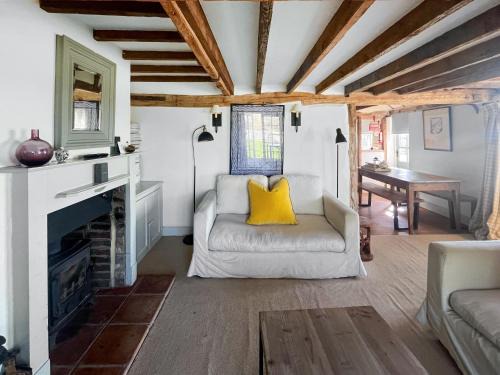 Tenterden House | Prospect Cottage
