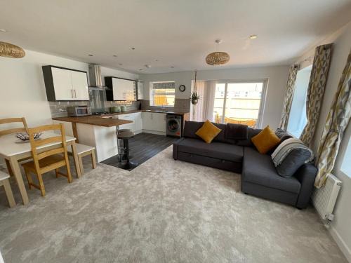 Hereford House | Quiet and Central, Modern Bungalow