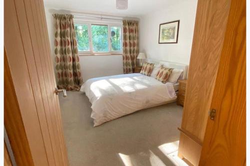 Flintshire Apartment | Quiet Modern Ground Floor Annex Near Theatr Clwyd