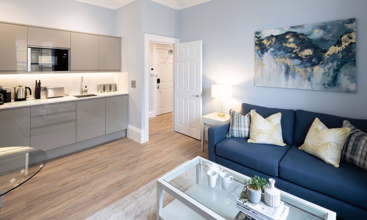 Clifton Apartment | Redmayne House