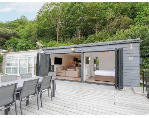Millendreath House | Refurbished Beach Lodge