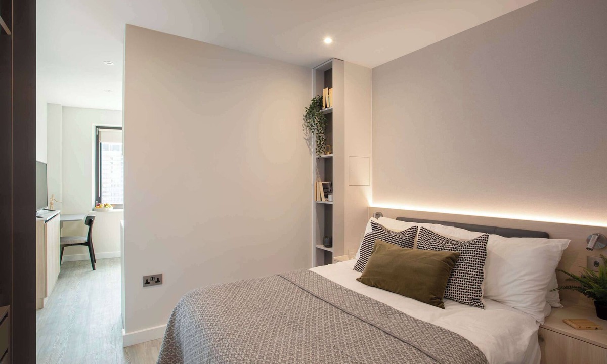 Fairfield Apartment | Remote work ready - Gym - Coworking : StayCozy