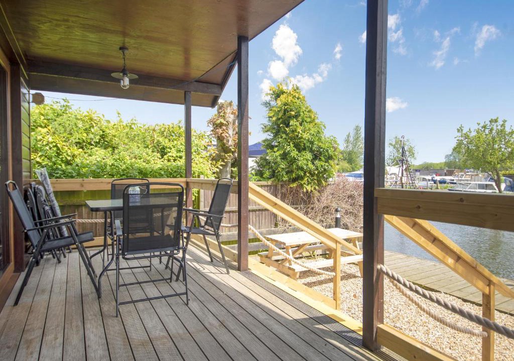Brundall House | River Rest-B6863