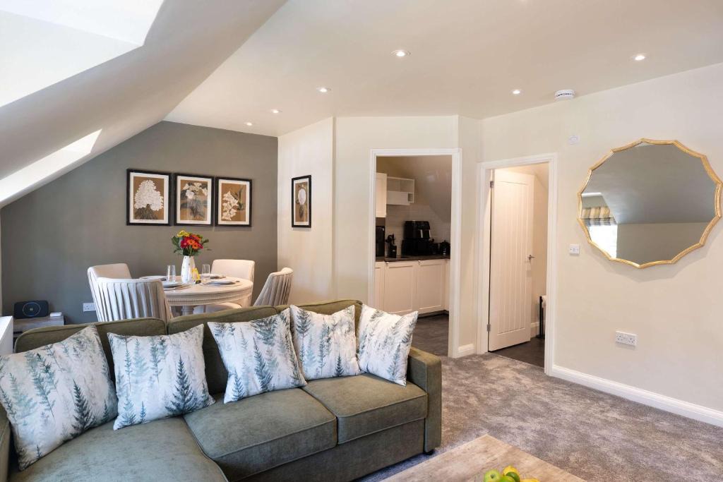 Congleton Apartment | Riverside Congleton Flat, Free Parking, Nr Peaks
